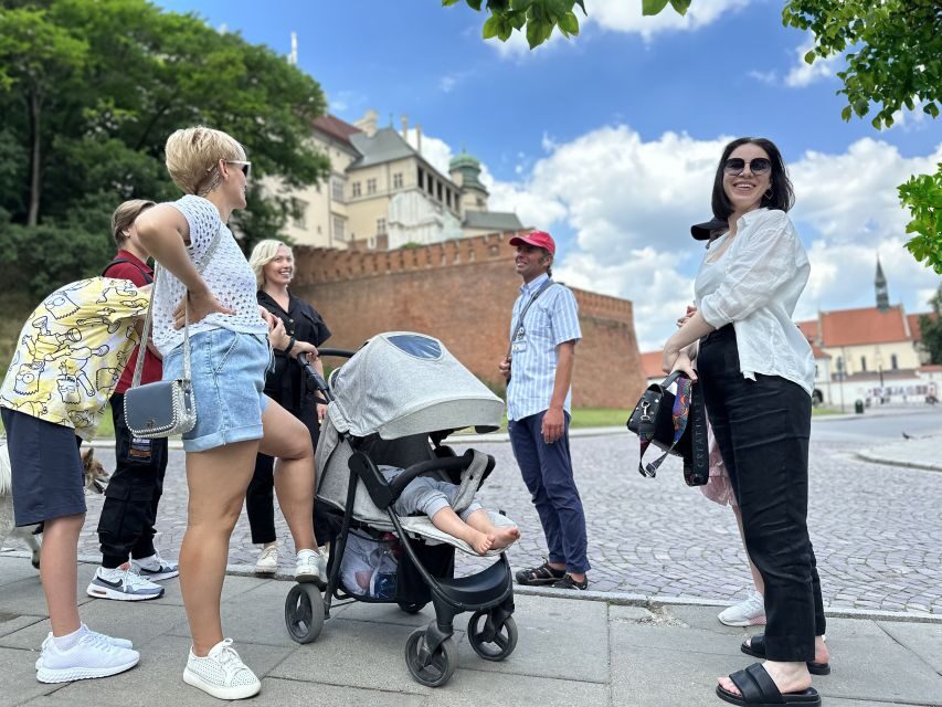 Walking Tour of Krakow: Old town - 2-Hours of Magic - Main Market Square: more than a big photo stop