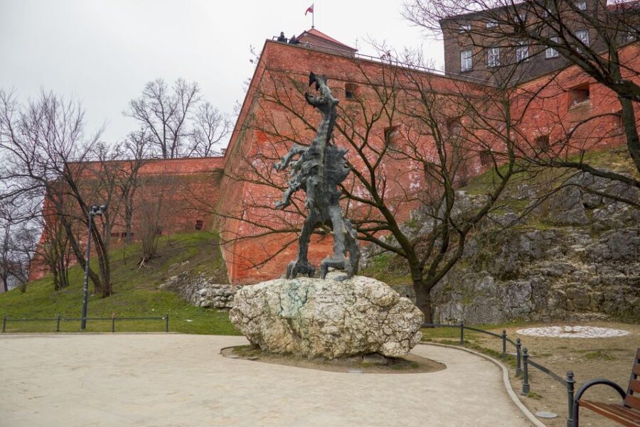 Wawel Castle & Cathedral Skip the Line Small Group Tour - Why Wawel feels bigger than it looks