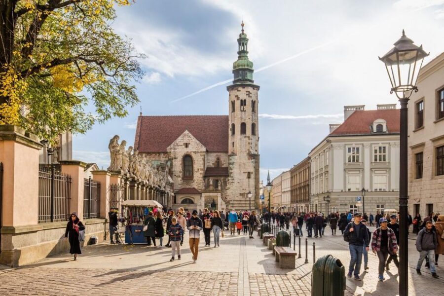 Wawel Castle, Old Town with St. Mary's Church Guided Tour - Key highlights you’ll actually feel on the ground