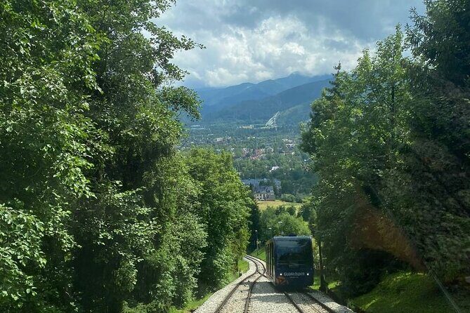 Zakopane Tour from Krakow with Thermal SPA and Hotel Pick up - Stop 4: Zakopane Center Walk on Krupowki Street (2 Hours of Freedom)